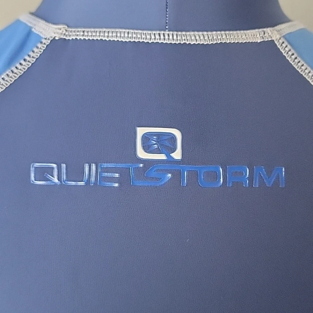 QUIET‎ STORM Blue Mock Neck Short Sleeve Rash Guard Swim Surf Protection Shirt